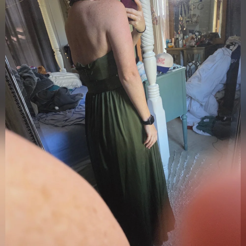 Vera Wang White Label Green Formal Halter Dress - Picture 3 of 9